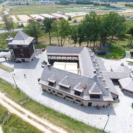 Hotel&Spa **** Kasztel Uniejów Exterior foto