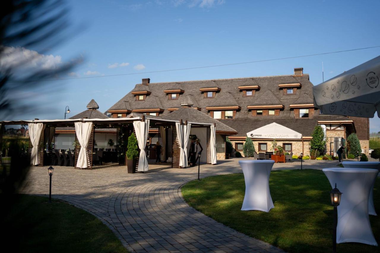 Hotel&Spa **** Kasztel Uniejów Exterior foto