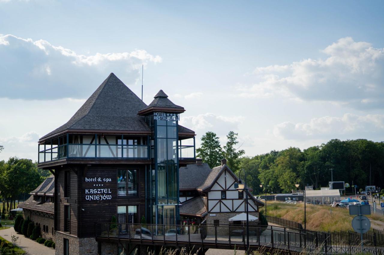 Hotel&Spa **** Kasztel Uniejów Exterior foto