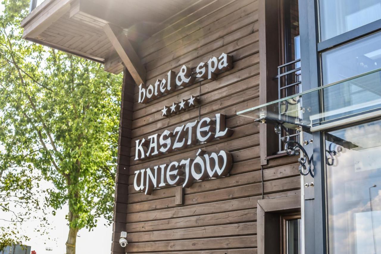 Hotel&Spa **** Kasztel Uniejów Exterior foto